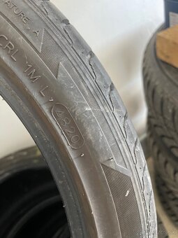 Letné gumy 225/40R18 - 4