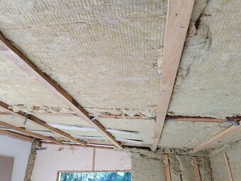 Predám lacno minerálnu izoláciu cca 65 m2 + polystyren 12 m2 - 4