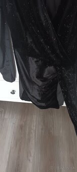 Cierne semisove nove trblietave kratke saty Mohito velkost M - 4