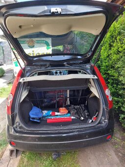 Ford fiesta - 4