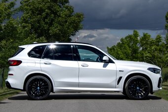 BMW X5 3.0 xDrive45e A/T M-Packet/ ZÁRUKA - 4
