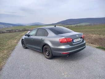 VW Jetta 1.6 TDI DSG - 4