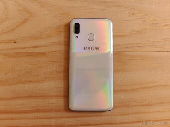 Samsung Galaxy A40 4/64gb - 4