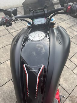 Ducati Diavel 1260S - 4