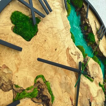 Machové hodiny s drevom a epoxidom 50cm priemer - 4