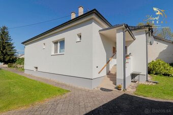 KRÁSNY rodinný dom v atraktívnej obci BANKA - 4