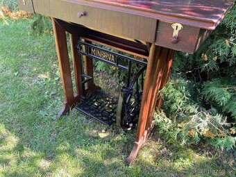 Šijací stroj MINERVA - 4