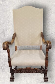 Staroẓ̌itné kreslo - 4