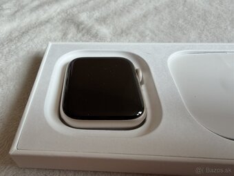 Predám Apple Watch SE 2 (2024) 44mm - 4