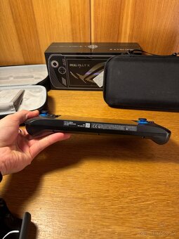 Asus ROG Ally X Z1 extreme 1TB + obaly + záruka + Dock - 4