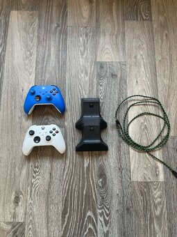 Predám Xbox One S500GB - 4