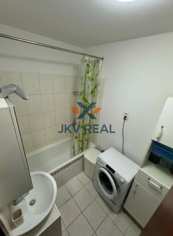Na predaj 2 izbový byt v Ružinove Na Križovatkách - 4