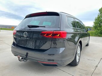 Volkswagen Passat Variant 2.0 TDI DSG Business Matrix LED - 4