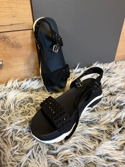 aldo black crystals original damske stylove sandalky - 4