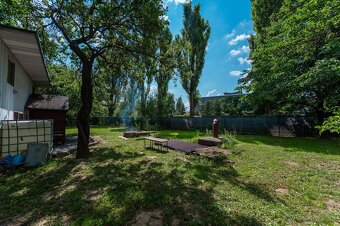 Záhrada v širšom centre mesta v Košiciach na ul. Popradská - 4