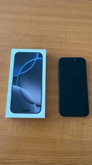 iPhone 16 Pro Max 256 GB Titanium Black - 4