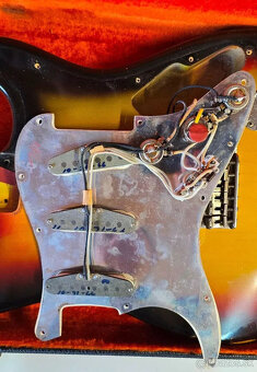 FENDER STRATOCASTER máj 1966 - 4