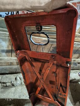 Zetor kapota 4valec - 4