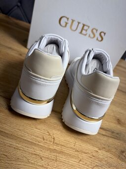 Dámske GUESS tenisky - 4