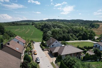Predaj 8 izb. rodinného domu v krásnom prostredí v meste Myj - 4