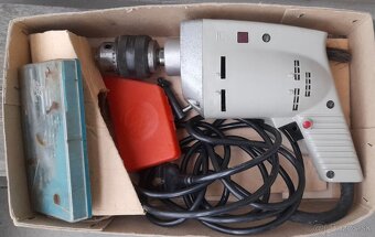 Strarožitná vŕtačka WEB + Black & Decker - 4