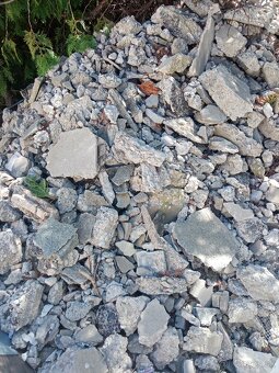 Kamene, skaly, štrk, betón - 4