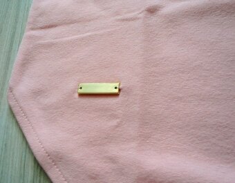 Elastické svetloružové minišaty zn.PeeKaBoo, M/LXL - 4