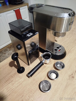Kavovar DeLonghi EC685.M - 4