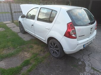 Dacia Sandero - 4