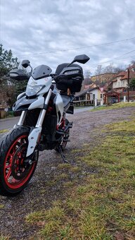 Ducati Hyperstrada 939 - 4
