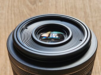 Canon RF 35 mm f/1.8 Makro IS STM - 4