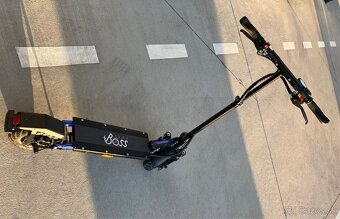 ELEKTRICKÁ KOLOBEŽKA CITY BOSS D1000LH ČIERNA - 4