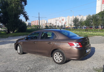 Predam Peugeot 301 - 4
