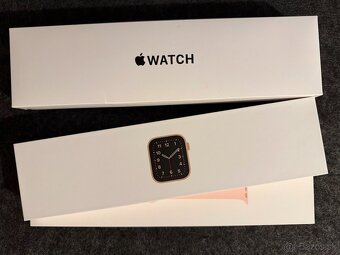 Apple Watch SE 2020 40 mm (1. generácia SE) - 4