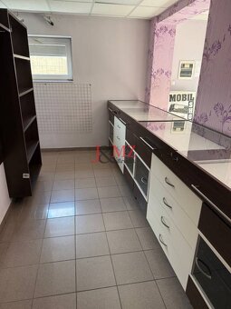 Obchodný priestor, kancelária Sarartovská ul. - 4