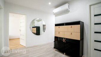 REZERVOVANÉ - VEĽKÝ - prerobený 3i 83m² + loggia - Nová Dubn - 4