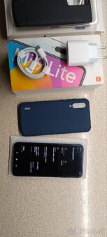 Xiaomi Mi 9 Lite 6/128 GB - 4