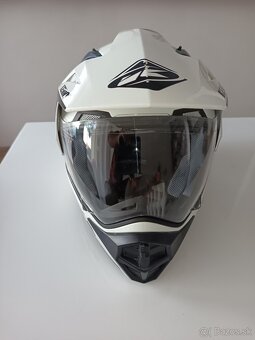 Enduro prilba č L - 4