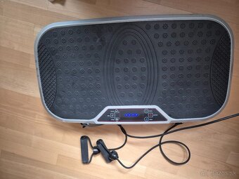 Vibromasážna plošina Christopeit Vibro 3000 - 4