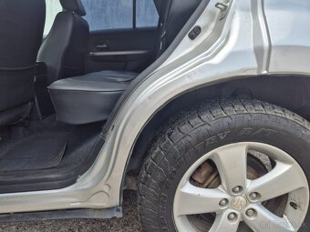 Suzuki Grand Vitara benzín - 4