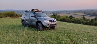 Suzuki Grand Vitara 1.9 ddis - 4