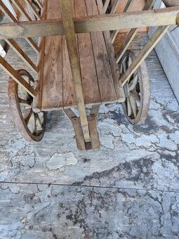 Starozitny dreveny vozik, rebrinak - 4
