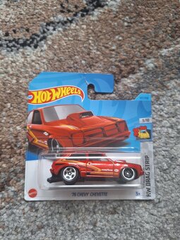 Hot wheels mix autíčok 1. - 4