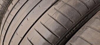 Predám letný dvojrozmer 275/40r21+315/35r21 Pirelli z B.M.W - 4