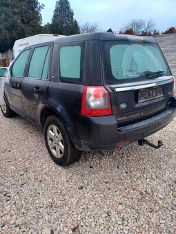 Rozpredám Land Rover Freelander 2 2.2TD4 110kw 4x4 224DT - 4