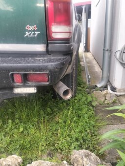 Ford Explorer rok 2001 152kw - 4