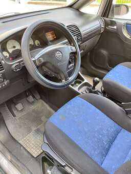 Opel Zafira 2,0 TDI - 4