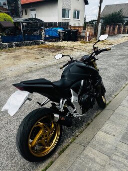 Honda CB 1000 R - 4
