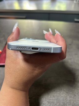 Predam Iphone 15 128gb - 4