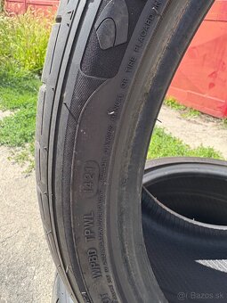 265/35 R20 - 4